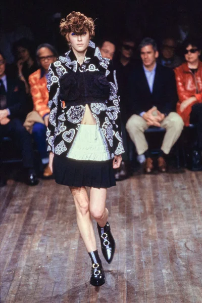 Look 18